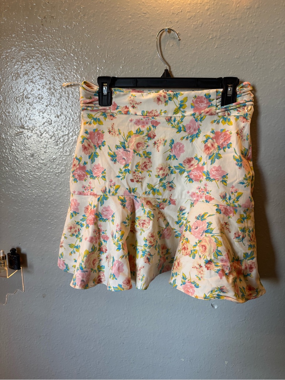 Zara Pink Floral Ruffle Hem Mini Skirt on Cream
